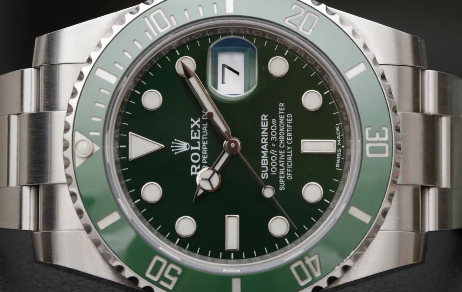 Rolex Submariner vs Sea-Dweller: Unveiling the Depths of Diver Watches