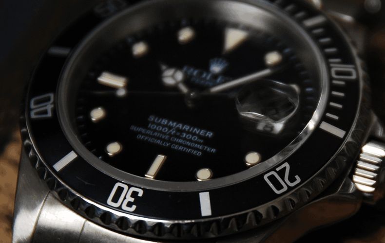 Guia do Comprador do Rolex Submariner em Aço: do modelo 4-dígitos ao moderno