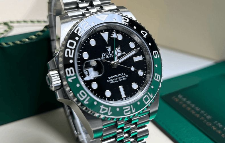 Su quale mano dovresti indossare il tuo orologio?