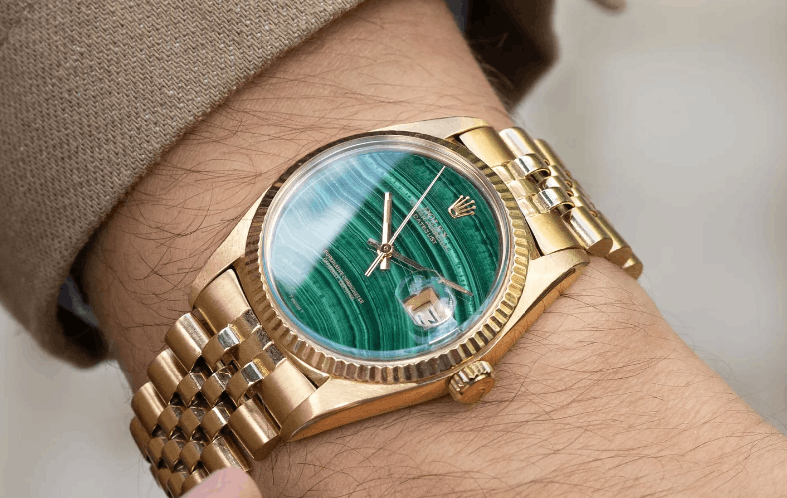 How to make a rolex smaller best sale