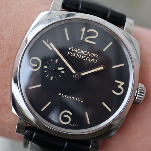 Pre owned Panerai watches Check Prices Models