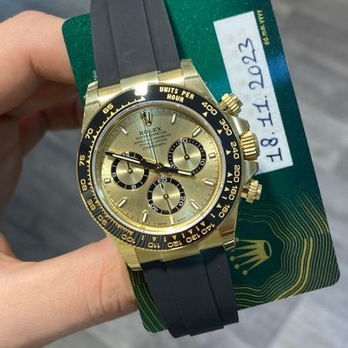 Rolex daytona yellow hot sale gold rubber strap