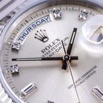 Rolex Day-Date 36 18239 (1986) - Silver dial 36 mm White Gold case (2/8)