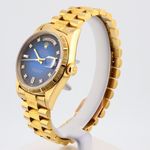 Rolex Day-Date 36 18248 (1993) - Blue dial 36 mm Yellow Gold case (9/48)