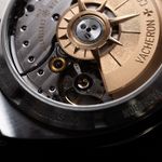 Vacheron Constantin Overseas 4500V/110A-B126 (2019) - Silver dial 42 mm Steel case (3/5)