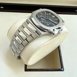 Patek Philippe Nautilus 5712/1A-001 (2010) - Blue dial 38 mm Steel case (4/7)
