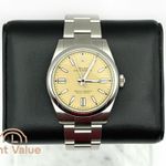 Rolex Oyster Perpetual 41 134300 (2025) - Beige dial 41 mm Steel case (1/1)