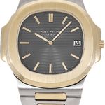 Patek Philippe Nautilus 3700/11J-050 (Unknown (random serial)) - Black dial 42 mm Yellow Gold case (2/5)