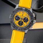 Breitling Avenger SB0147101I1X1 (Unknown (random serial)) - Yellow dial 44 mm Ceramic case (1/8)