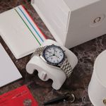 Omega Speedmaster Date 522.30.38.50.04.002 - (2/5)