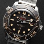 Omega Seamaster Diver 300 M 210.90.42.20.01.001 (2022) - Bruin wijzerplaat 42mm Titanium (3/6)