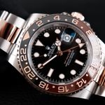Rolex GMT-Master II 126711CHNR (2025) - Zwart wijzerplaat 40mm Goud/Staal (2/8)