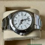IWC Ingenieur Automatic IW323904 (2013) - Silver dial 40 mm Steel case (4/7)