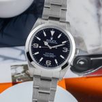 Rolex Explorer 214270 (2014) - Zwart wijzerplaat 39mm Staal (3/8)