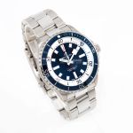 Breitling Superocean 42 A17375E71C1A1 (2025) - Blue dial 42 mm Steel case (4/8)