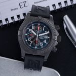 Breitling Super Avenger M13370 (2009) - Black dial 48 mm Steel case (1/8)