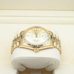 Rolex Day-Date 36 18238 (1989) - Champagne dial 36 mm Yellow Gold case (4/7)