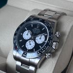 Rolex Daytona 126509 (2025) - Black dial 40 mm White Gold case (2/5)