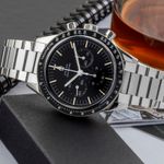 Omega Speedmaster Professional Moonwatch 311.30.40.30.01.001 (Onbekend (willekeurig serienummer)) - Zwart wijzerplaat 40mm Staal (2/8)