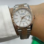 Rolex Datejust 126231 (2025) - 44mm Goud/Staal (1/10)