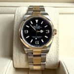 Rolex Explorer 124273 (2022) - Zwart wijzerplaat 36mm Goud/Staal (2/14)