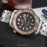 Omega Seamaster Diver 300 M 210.60.42.20.99.001 (Unknown (random serial)) - Grey dial 42 mm Titanium case (2/8)