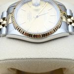 Rolex Datejust 36 16233 (1997) - Champagne dial 36 mm Gold/Steel case (4/8)