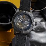 Breitling Avenger V13317101L1X1 (Onbekend (willekeurig serienummer)) - Groen wijzerplaat 45mm Titanium (3/8)