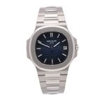 Patek Philippe Nautilus 5811/1G-001 (2023) - Blue dial 41 mm White Gold case (1/7)