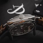 Panerai Radiomir PAM00210 (2011) - Black dial 45 mm Steel case (7/8)