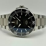 Oris Aquis Date 01 400 7769 4135-07 8 22 09PEB (2025) - Blue dial 42 mm Steel case (2/8)
