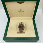 Rolex Day-Date 40 228235 (2024) - Brown dial 40 mm Rose Gold case (3/8)