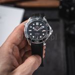 Omega Seamaster Diver 300 M 210.32.42.20.01.001 (2025) - Black dial 42 mm Steel case (3/8)