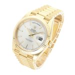Rolex Day-Date 40 228238 (2023) - Silver dial 40 mm Yellow Gold case (2/5)