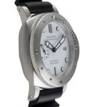 Panerai Luminor Submersible PAM01223 (2022) - White dial 42 mm Steel case (7/8)