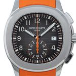 Patek Philippe Aquanaut 5968A-001 (2019) - Black dial 42 mm Steel case (2/6)