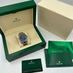 Rolex Sky-Dweller 336934 (2024) - Blue dial 42 mm Gold/Steel case (2/8)