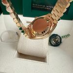 Rolex Lady-Datejust 279178 (2022) - Champagne dial 28 mm Yellow Gold case (5/8)