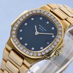 Patek Philippe Nautilus 4700 (1990) - Black dial 27 mm Yellow Gold case (3/10)