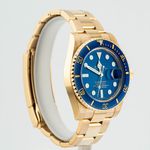 Rolex Submariner Date 116618LB (2017) - Black dial 40 mm Yellow Gold case (2/7)