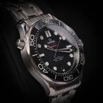 Omega Seamaster Diver 300 M 210.30.42.20.01.001 (2024) - Black dial 42 mm Steel case (6/6)