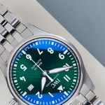 IWC Pilot Mark IW328206 (2025) - Green dial 40 mm Steel case (4/8)