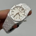 Audemars Piguet Royal Oak Selfwinding 77350CB.OO.1266CB.01 (2024) - Silver dial 34 mm Ceramic case (2/5)