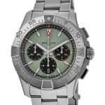 Breitling Avenger AB0147101L1A1 (2024) - Groen wijzerplaat 44mm Staal (2/3)