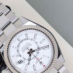 Rolex Sky-Dweller 336934 (2024) - White dial 42 mm Gold/Steel case (4/8)