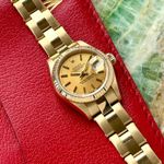 Rolex Lady-Datejust 69178 (1991) - Gold dial 26 mm Yellow Gold case (3/8)