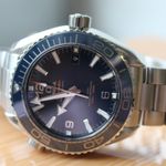 Omega Seamaster Planet Ocean 215.30.44.21.03.001 (2025) - Blue dial 44 mm Steel case (2/4)