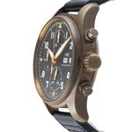 IWC Pilot Spitfire Chronograph IW387902 (Unknown (random serial)) - Green dial 41 mm Bronze case (6/8)