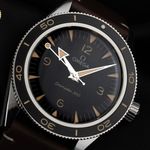 Omega Seamaster 300 234.32.41.21.01.001 (2025) - Black dial 41 mm Steel case (3/7)