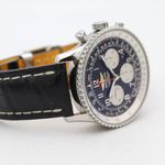 Breitling Navitimer 01 AB0120 (2013) - Black dial 43 mm Steel case (4/8)